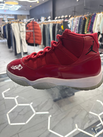 Jordan 11 “Win Like 96” USED