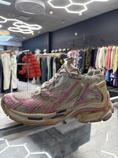 Balenciaga runner pink USED with no box