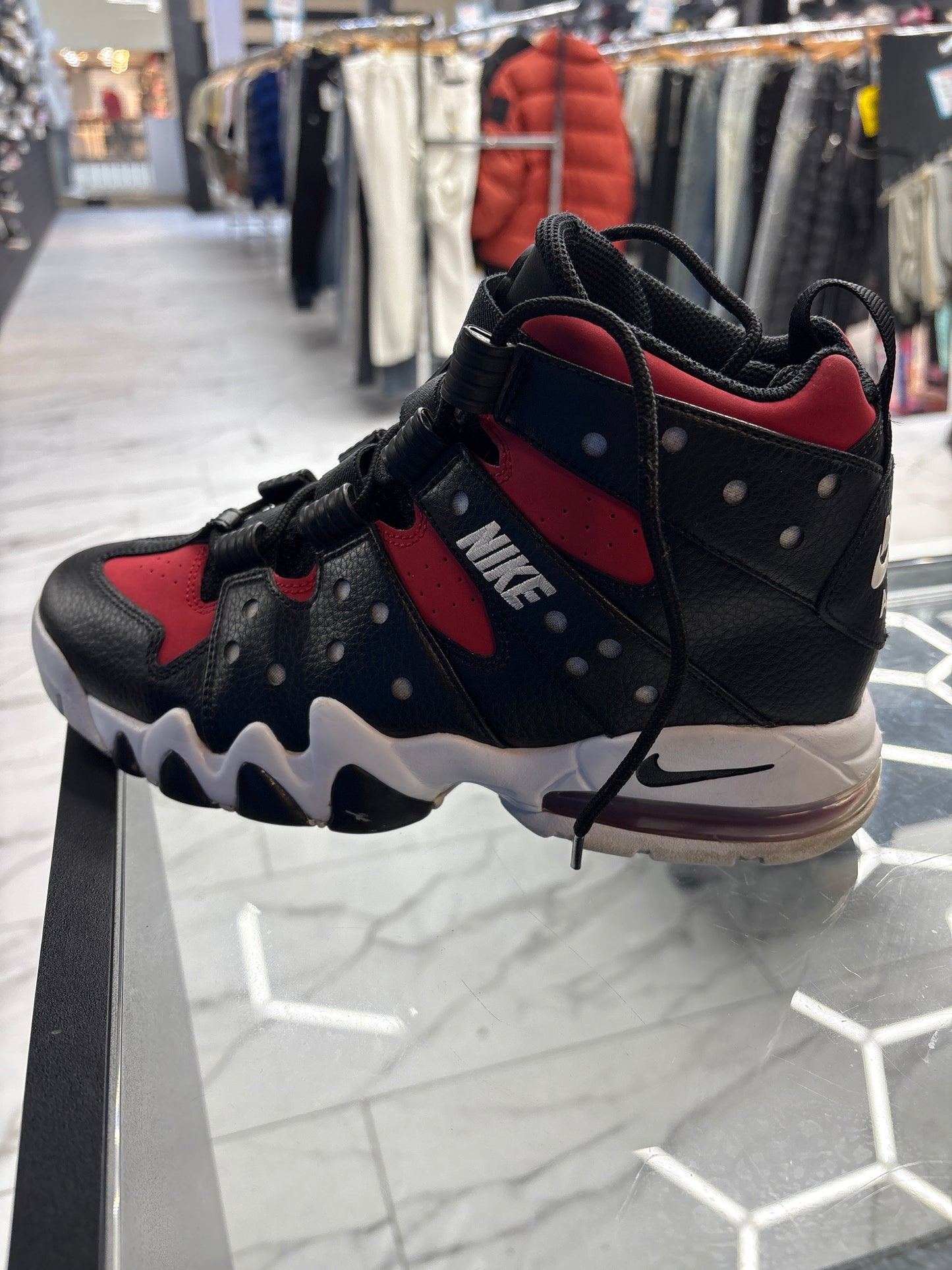 CB 94 Black/Red USED NO BOX