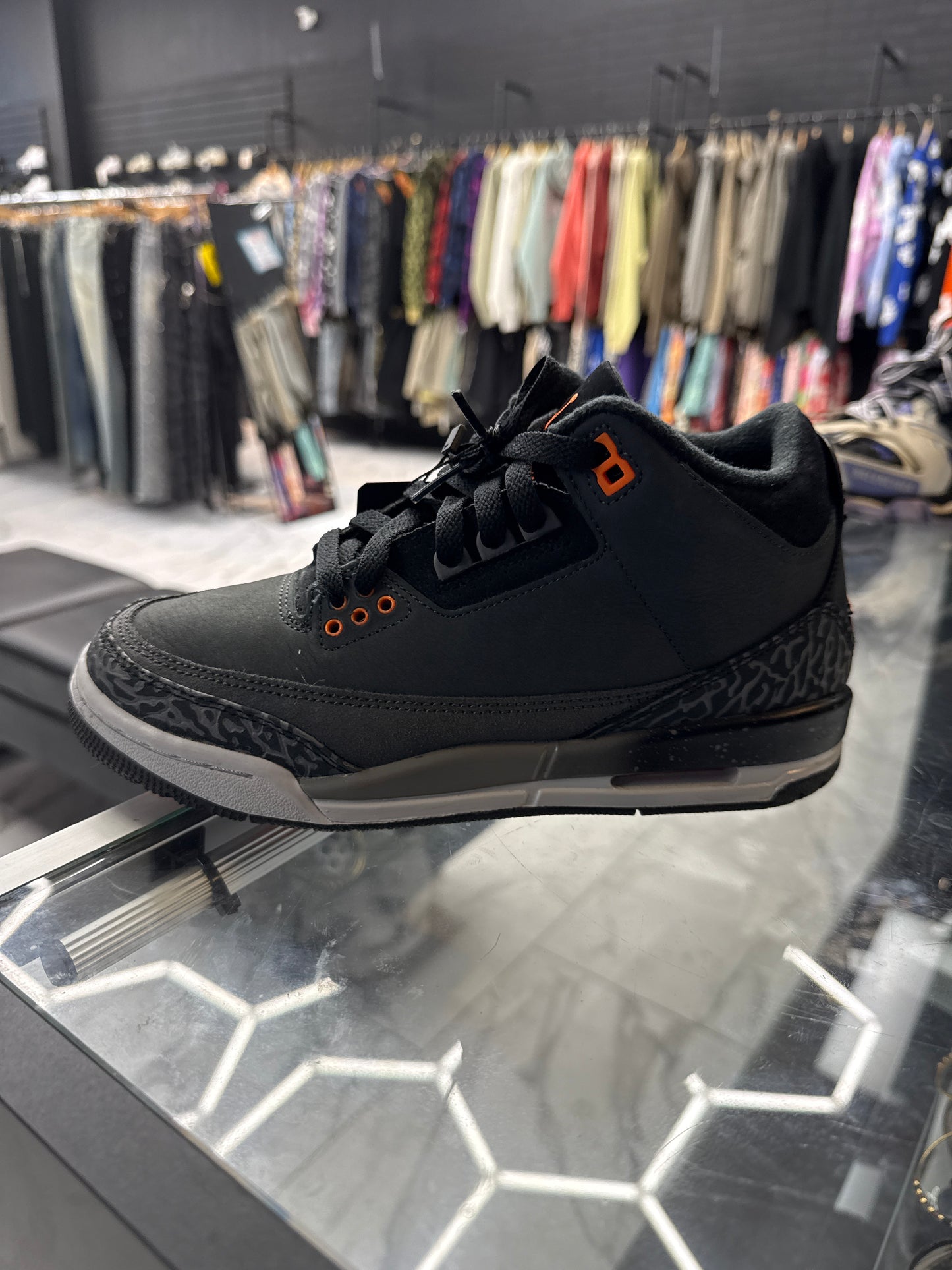 Air Jordan 3 “Fear” Orange USED
