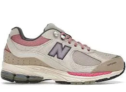 New balance 2002r USED w box